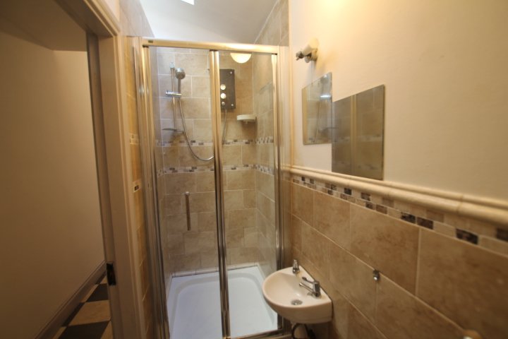 Bathroom 2