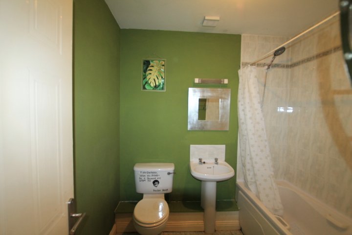 Bathroom 2