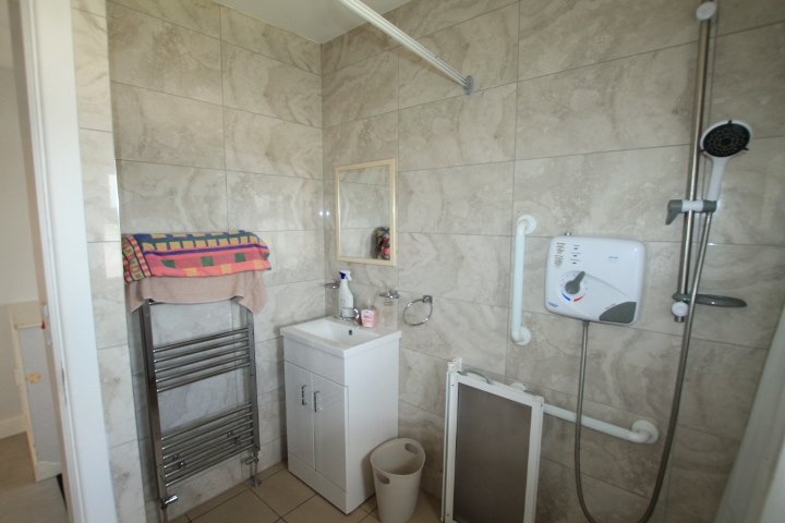 Bathroom2